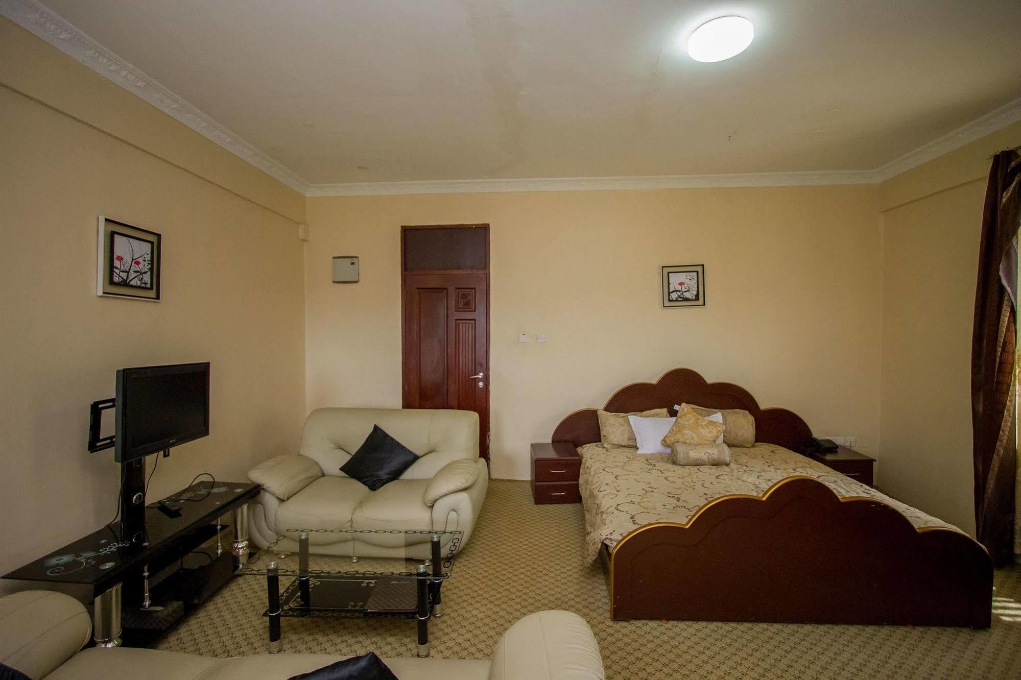 Grand Global Hotel Καμπάλα Εξωτερικό φωτογραφία
