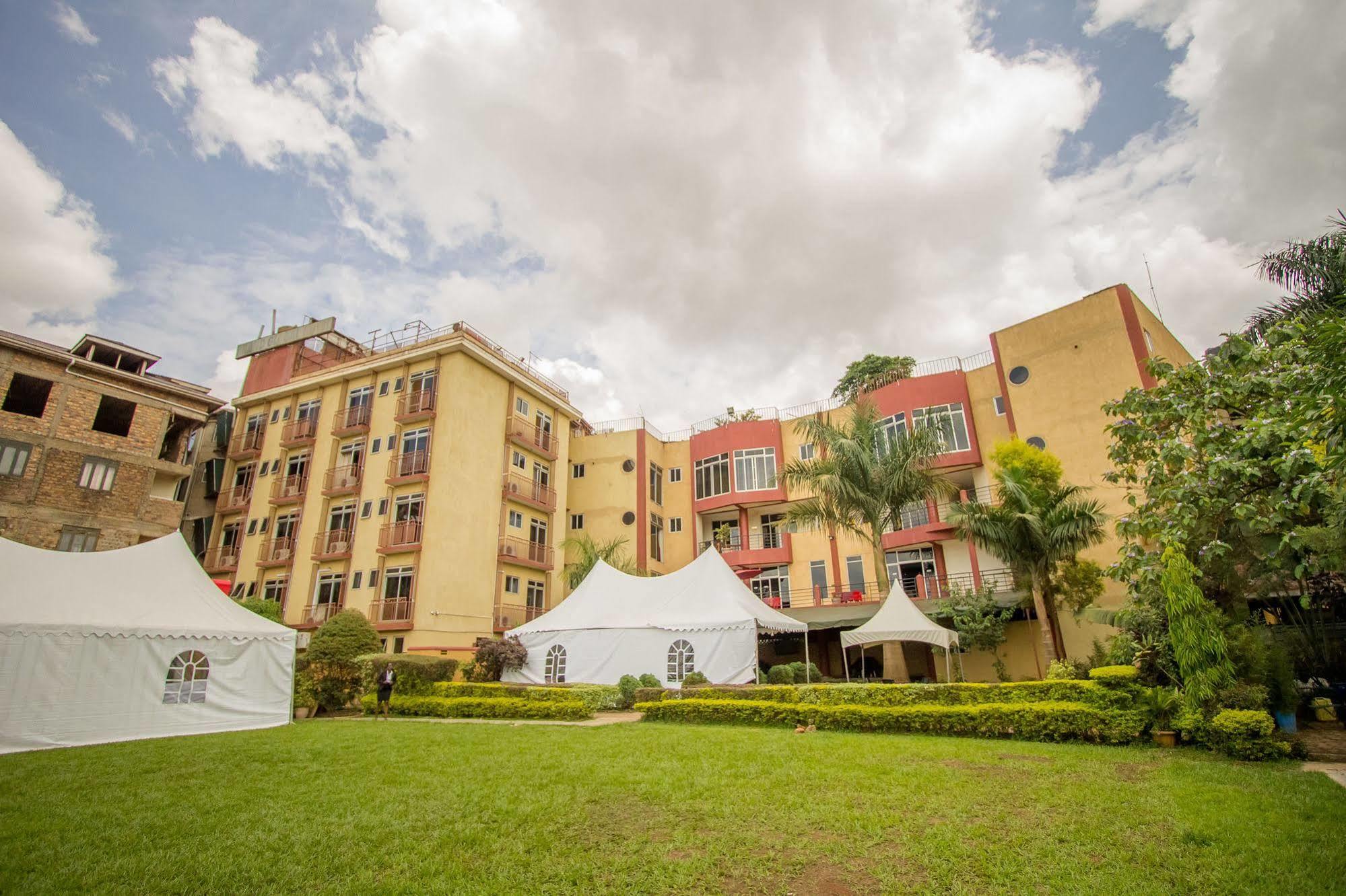 Grand Global Hotel Καμπάλα Εξωτερικό φωτογραφία
