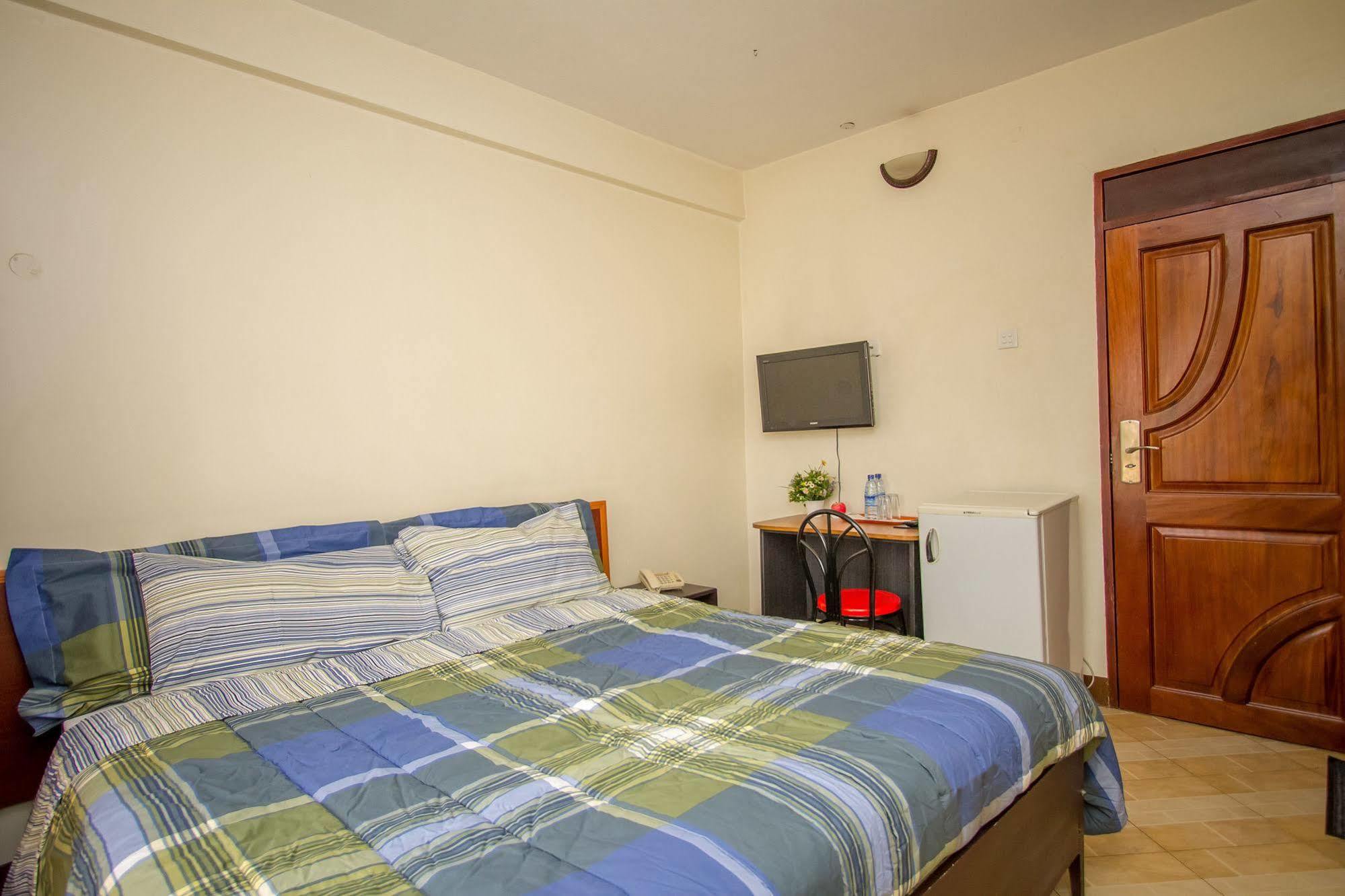 Grand Global Hotel Καμπάλα Εξωτερικό φωτογραφία