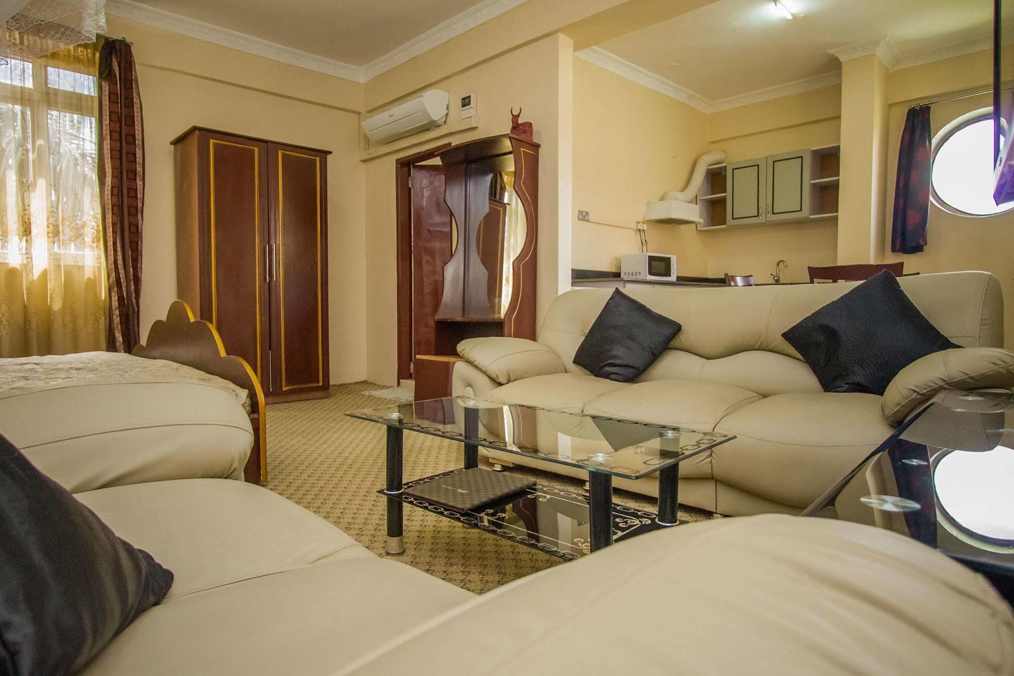Grand Global Hotel Καμπάλα Εξωτερικό φωτογραφία