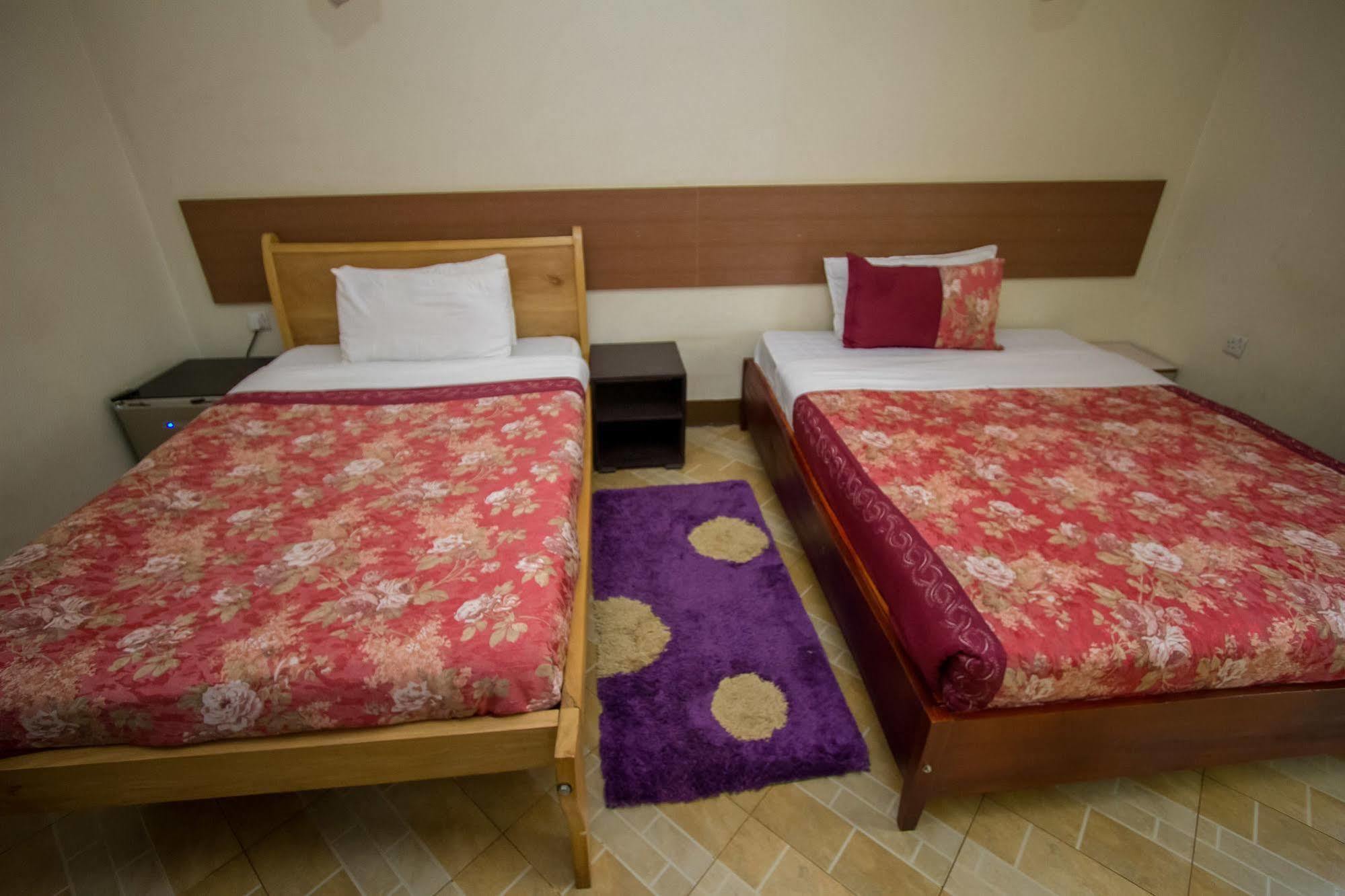 Grand Global Hotel Καμπάλα Εξωτερικό φωτογραφία